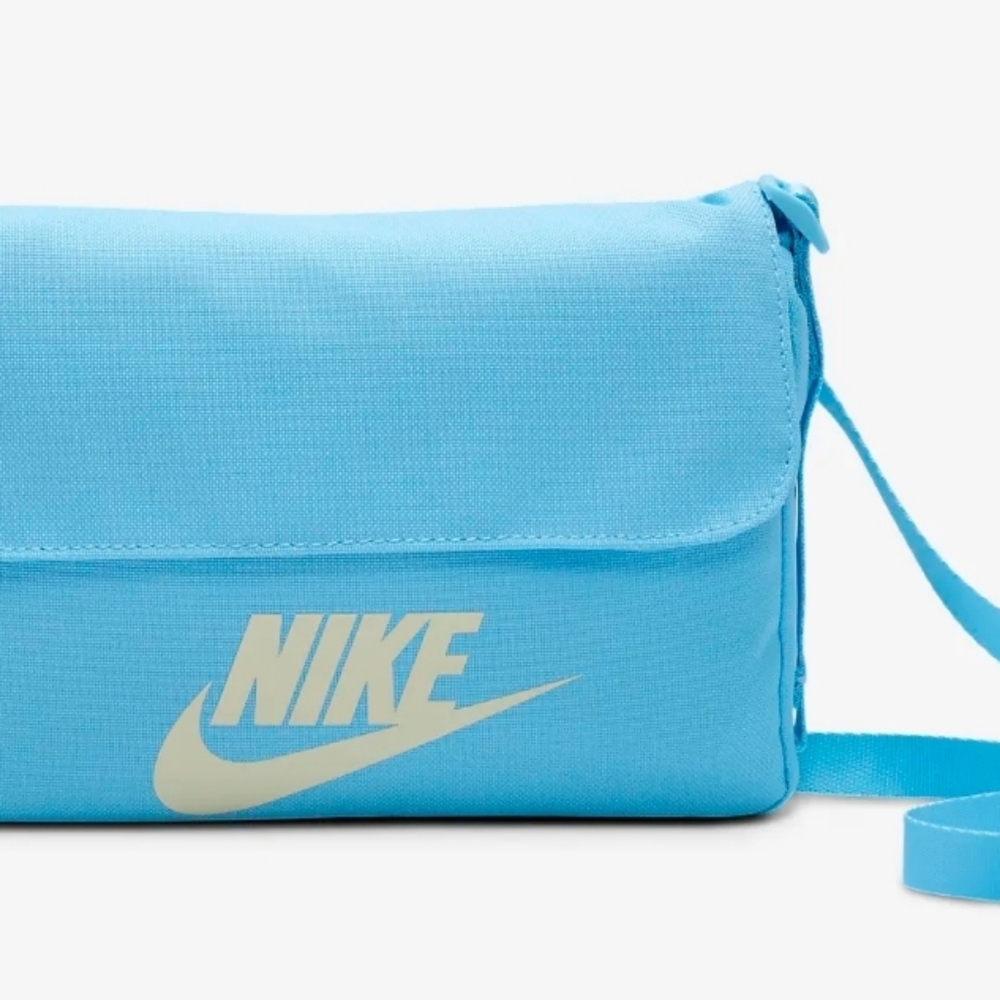 Nike Futura Crossbody Bag - Picture 10 of 14